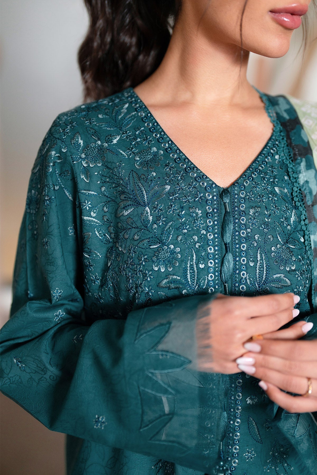 Nureh | Raha Lawn | NE-237, image 5