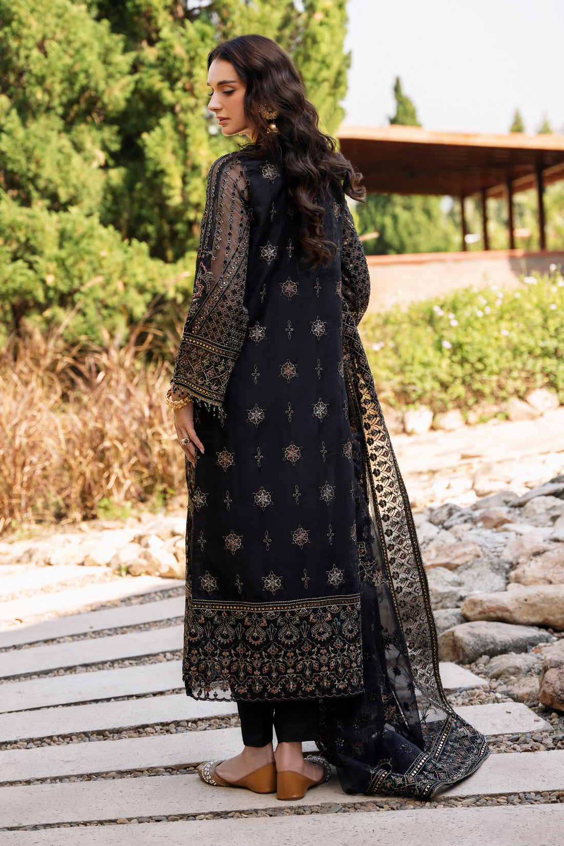 Naqshi | Pret | Qirat