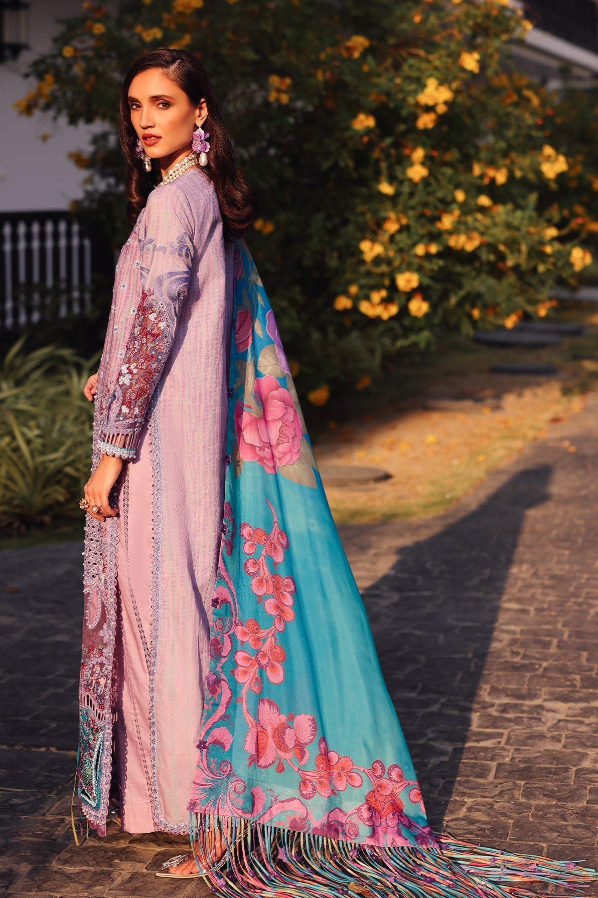 Afrozeh Chrysa lilac embroidered lawn suit, photo 2