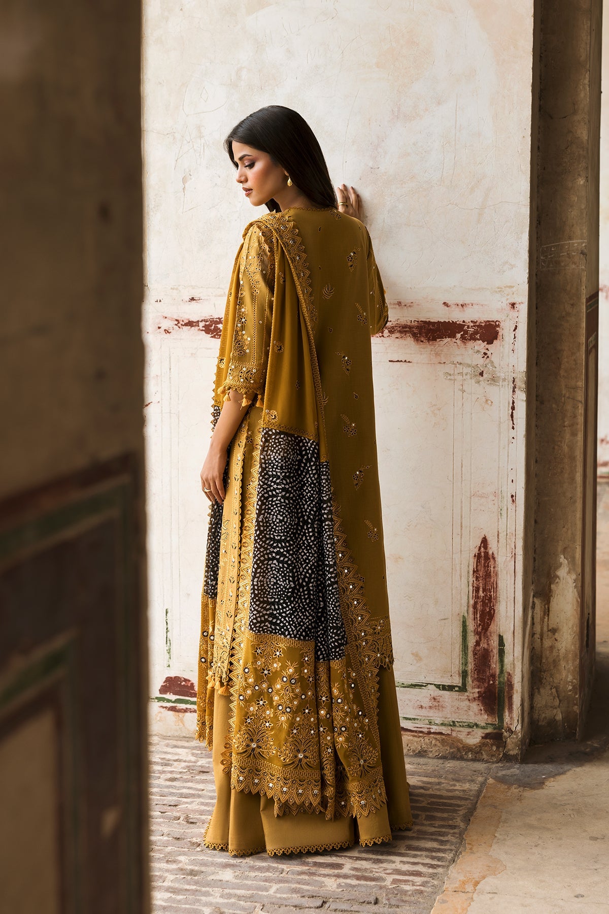 Afrozeh Wafa mustard embroidered lawn suit, photo 2