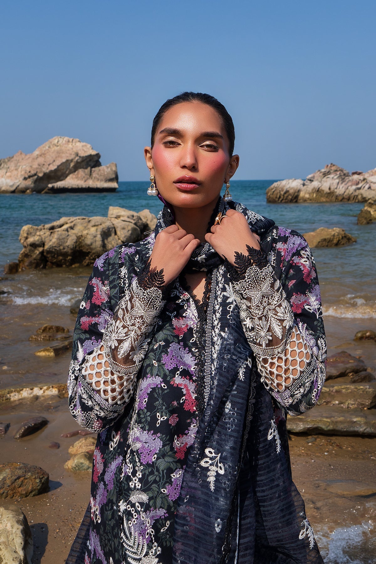 Afrozeh | Endless Summer | Velour -  Afrozeh Ladies Clothes - Original Designer Dress - House of Maryam