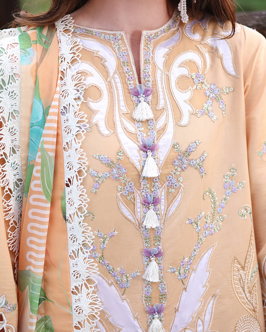 Mushq | The Secret Garden Lawn | Wisteria Veil, image 5