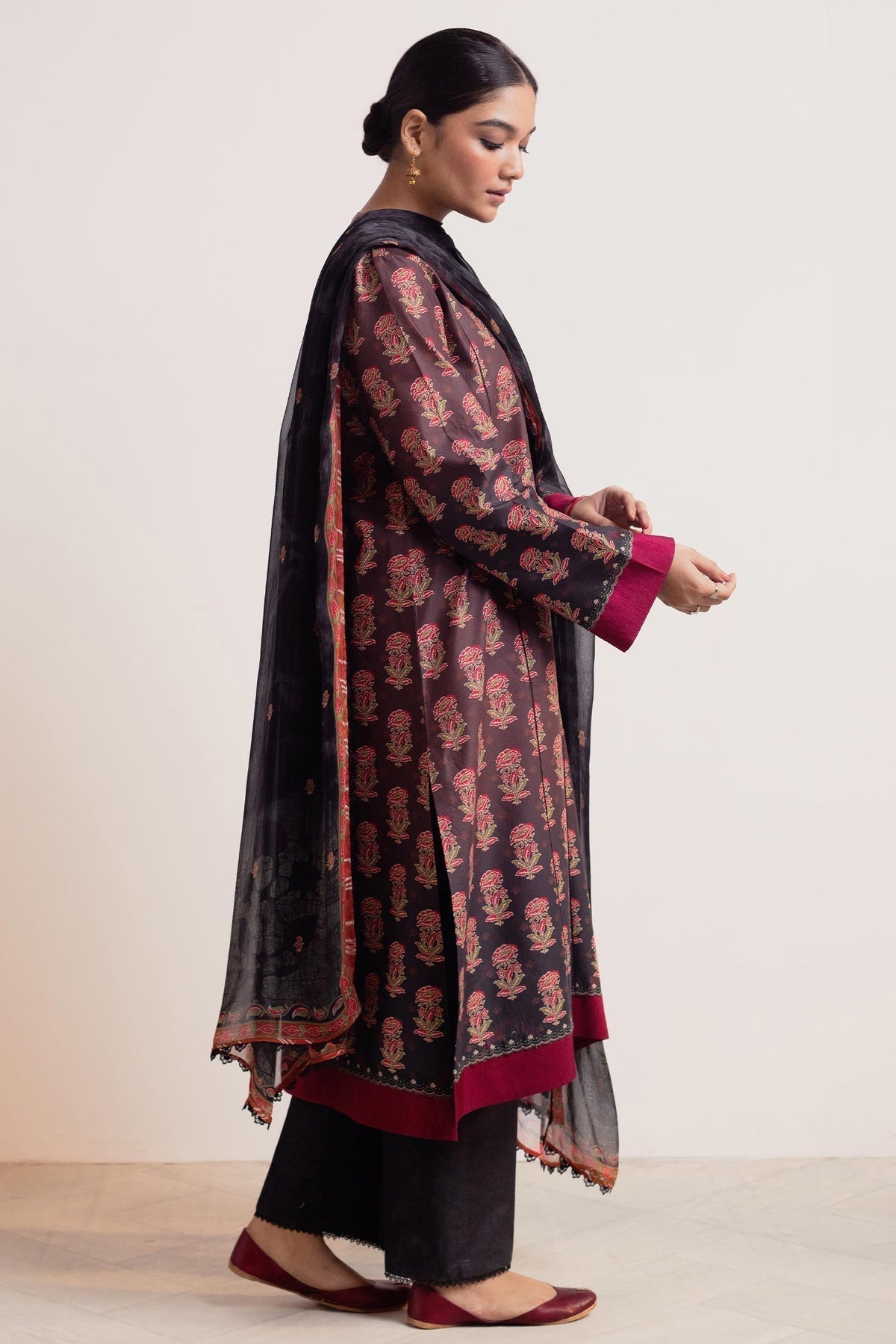 Zara Shahjahan | Coco Prints 24 | SURKH-D9 -  Zara Shahjahan Luxury - Original Designer Dress - House of Maryam