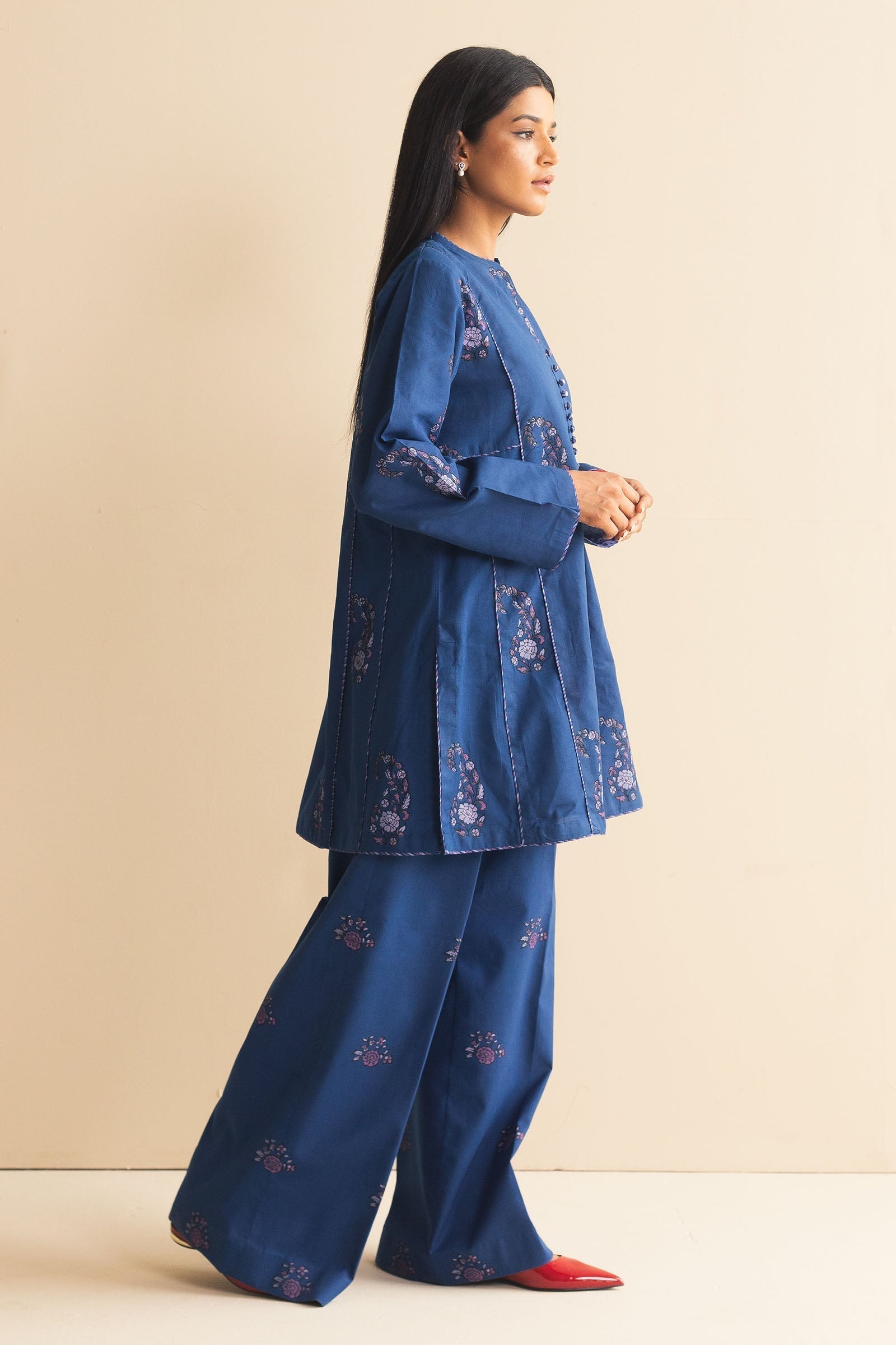 Zara Shahjahan | Handcrafted Suits | ZHC-056 by Designer Zara Shahjahan - House of Maryam - Pakistani Designer Ethnic Wear in {{ shop.shopifyCountryName }}