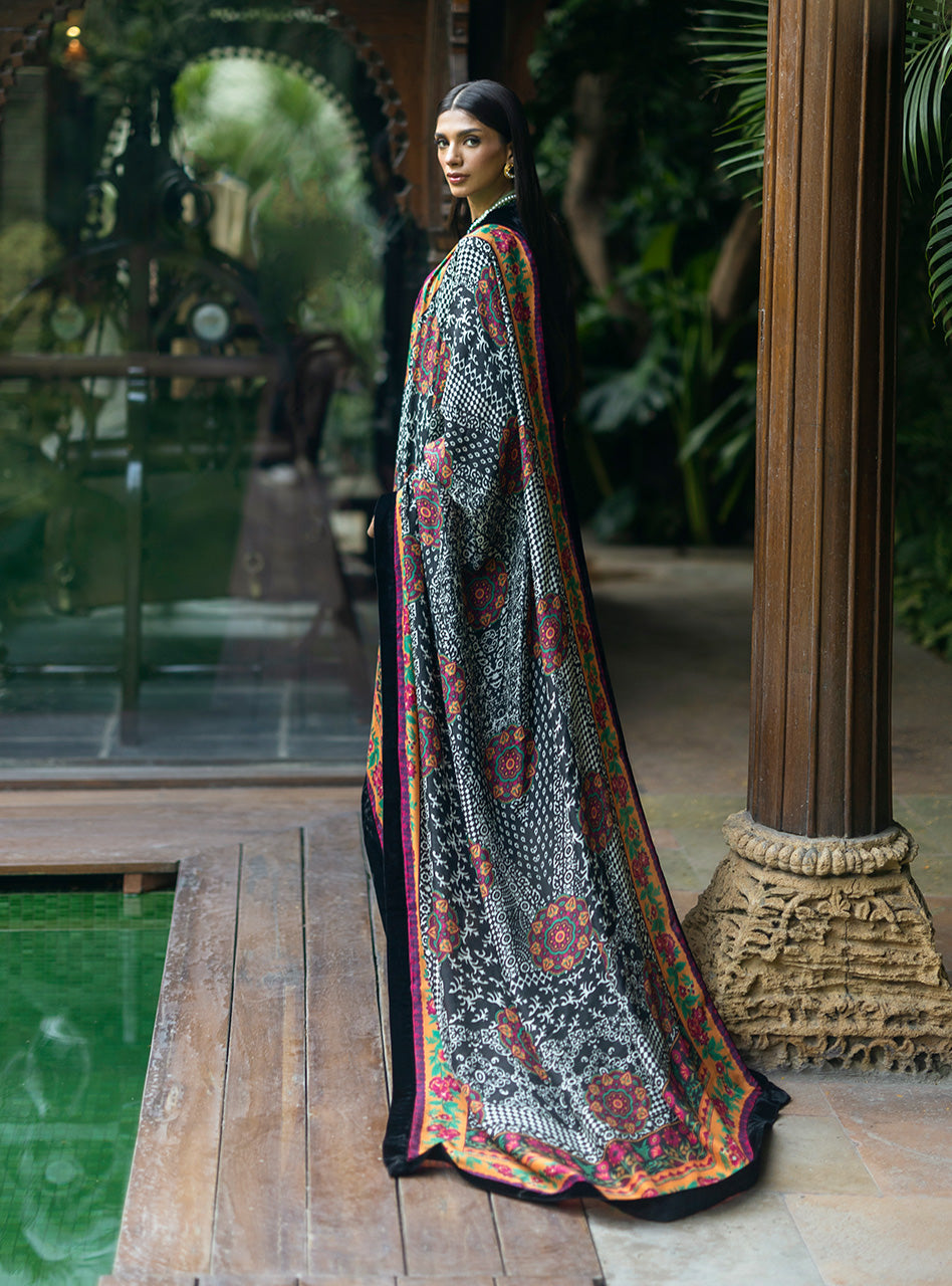 Zainab Chottani | Makhmal Luxe Pret | Ghazaleh