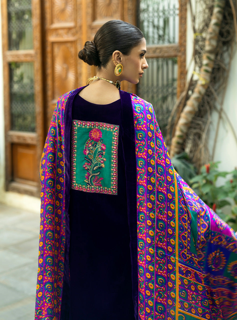 Zainab Chottani | Makhmal Luxe Pret | Rangin -  Zainab Chottani Ladies Clothes - Original Designer Dress - House of Maryam