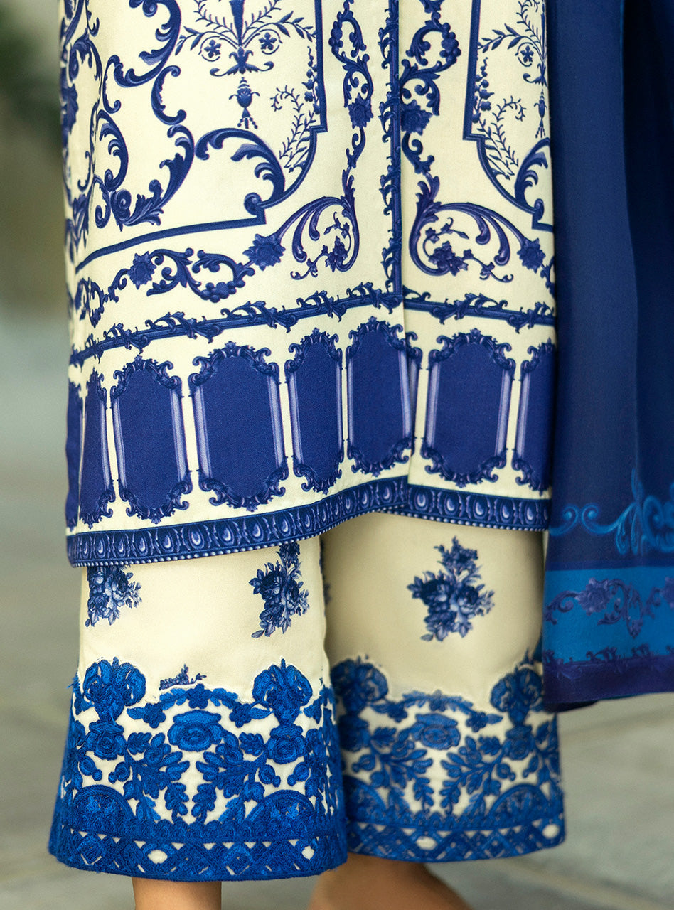 Zainab Chottani | Winter Shawls 24 |  Rania -  Zainab Chottani Ladies Clothes - Original Designer Dress - House of Maryam