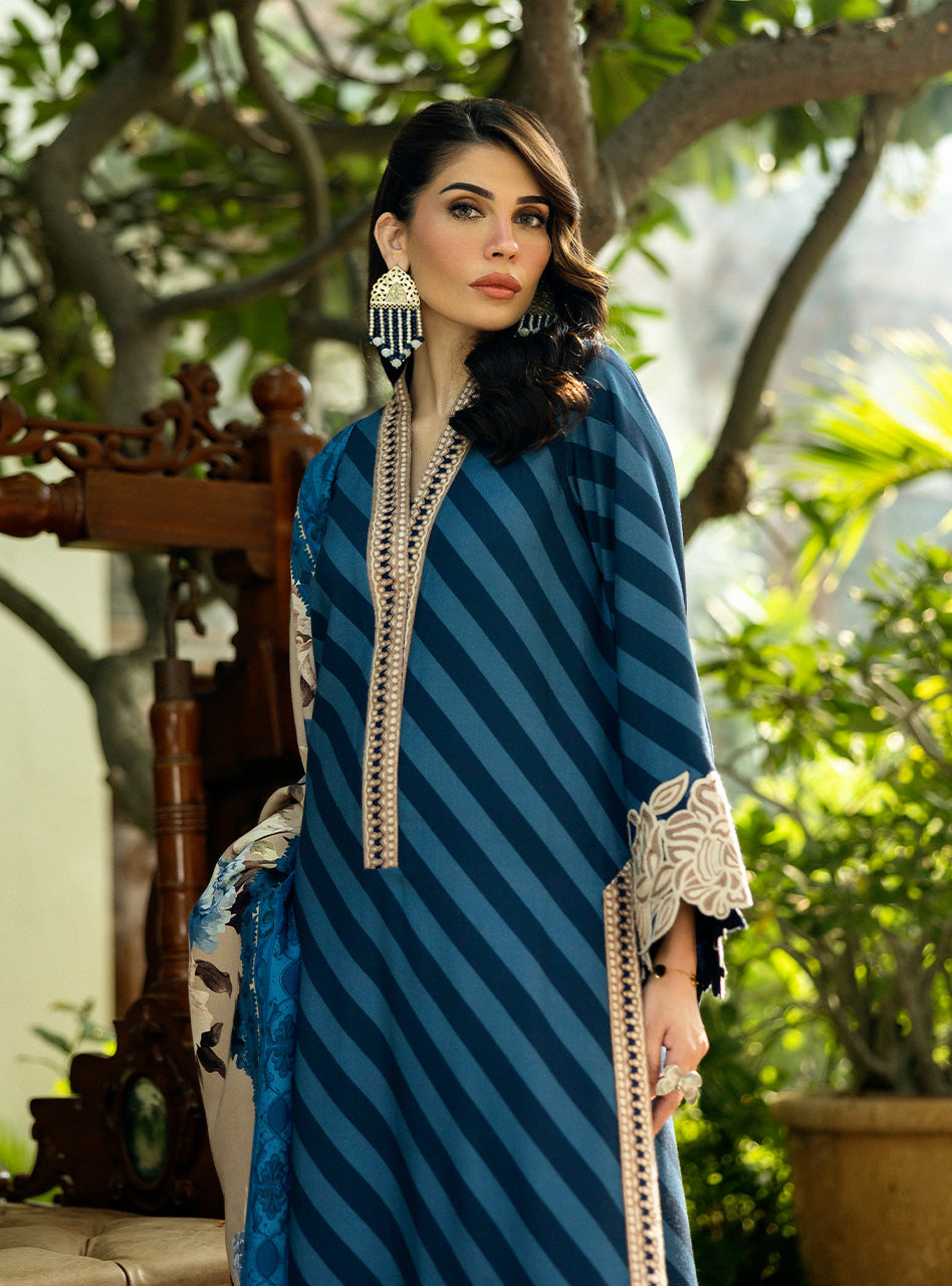 Zainab Chottani | Winter Shawls 24 |  Alayna -  Zainab Chottani Ladies Clothes - Original Designer Dress - House of Maryam