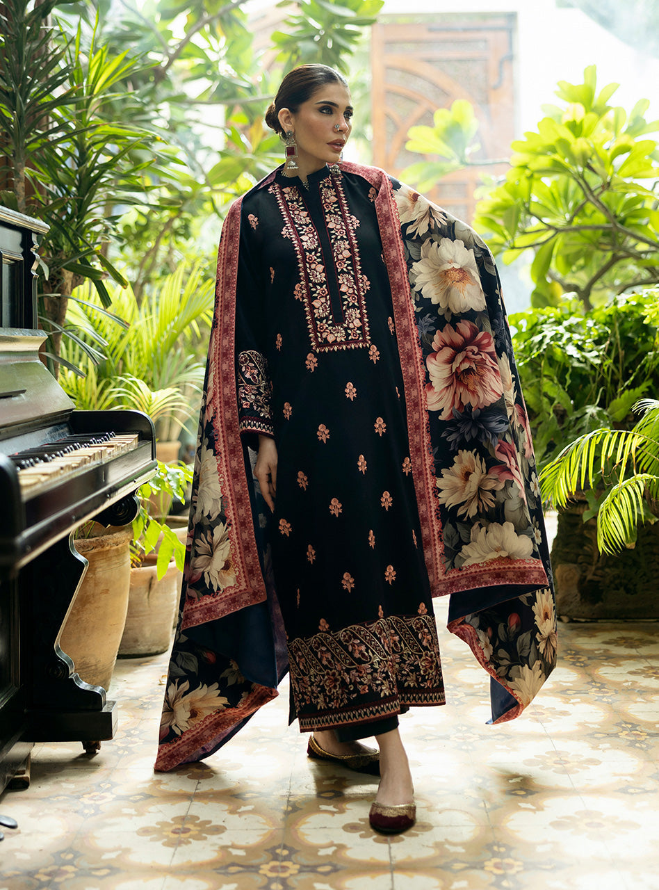 Zainab Chottani | Winter Shawls 24 |  Alaya -  Zainab Chottani Ladies Clothes - Original Designer Dress - House of Maryam