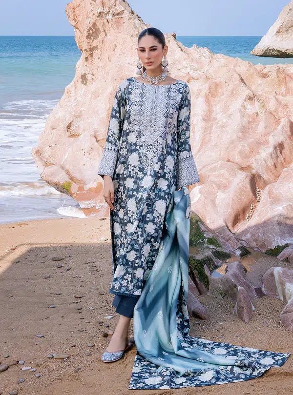 Zainab Chottani | Winter Shawls | Kinara -  Zainab Chottani Luxury - Original Designer Dress - House of Maryam