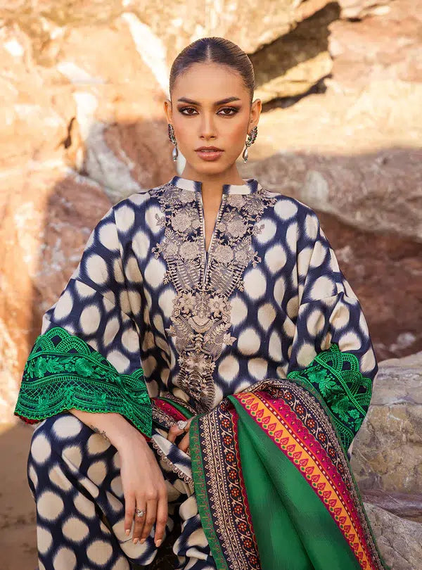 Zainab Chottani | Winter Shawls | Kiara by Zainab Chottani - House of Maryam