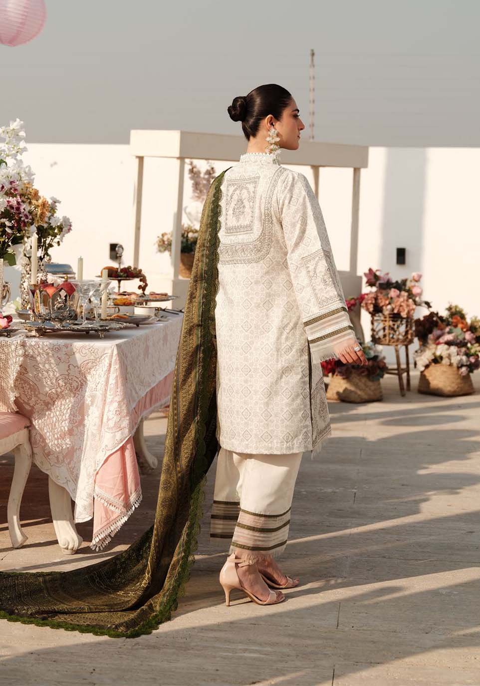 Zarqash | Luxe Lawn 24 | ZQ 9 -  Zarqash Luxury - Original Designer Dress - House of Maryam