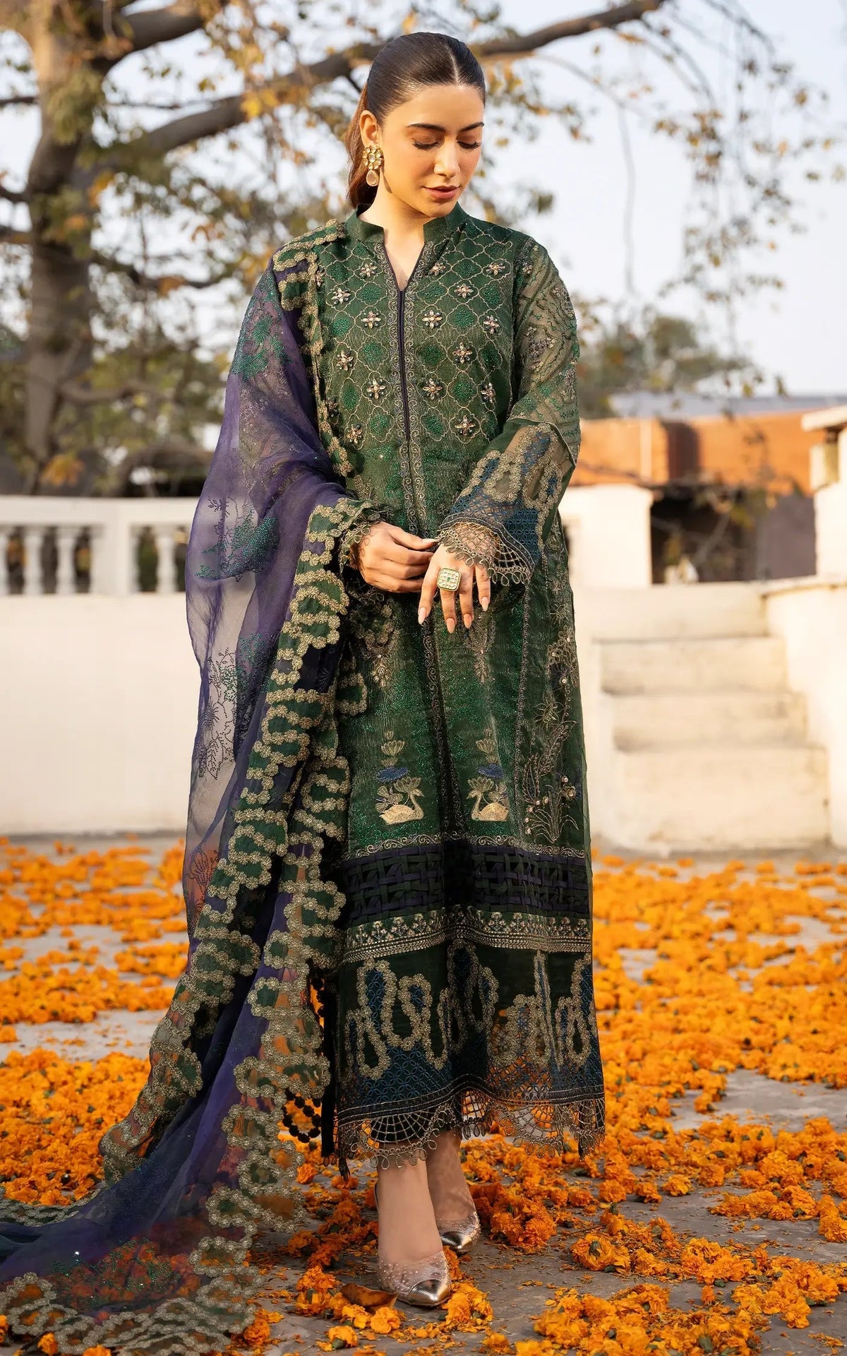Asifa and Nabeel | Sunehri Eid 25 | Zohra-(SEF25-04) -  Asifa and Nabeel Ladies Clothes - Original Designer Dress - House of Maryam