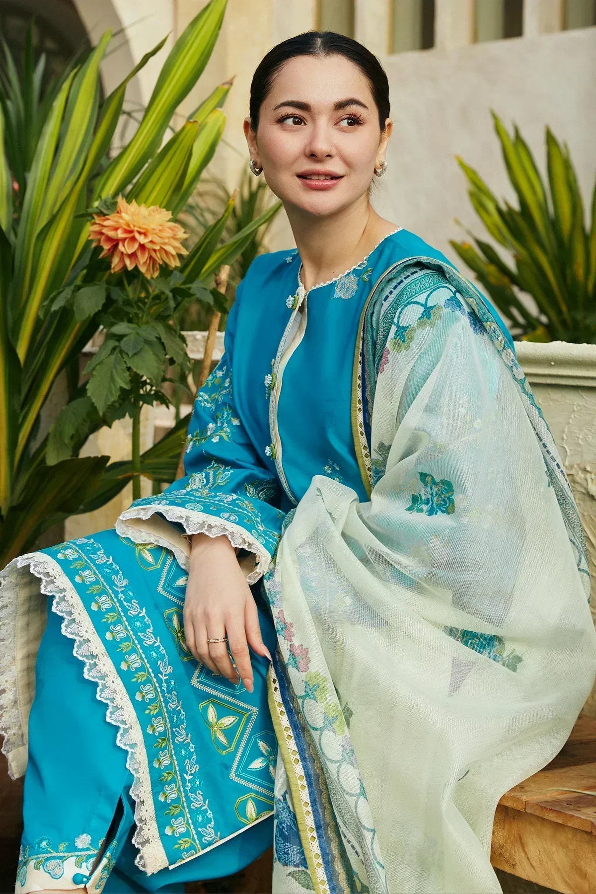 Zara Shahjahan | Coco Lawn 24 | ZOYA-8B -  Zara Shahjahan Luxury - Original Designer Dress - House of Maryam