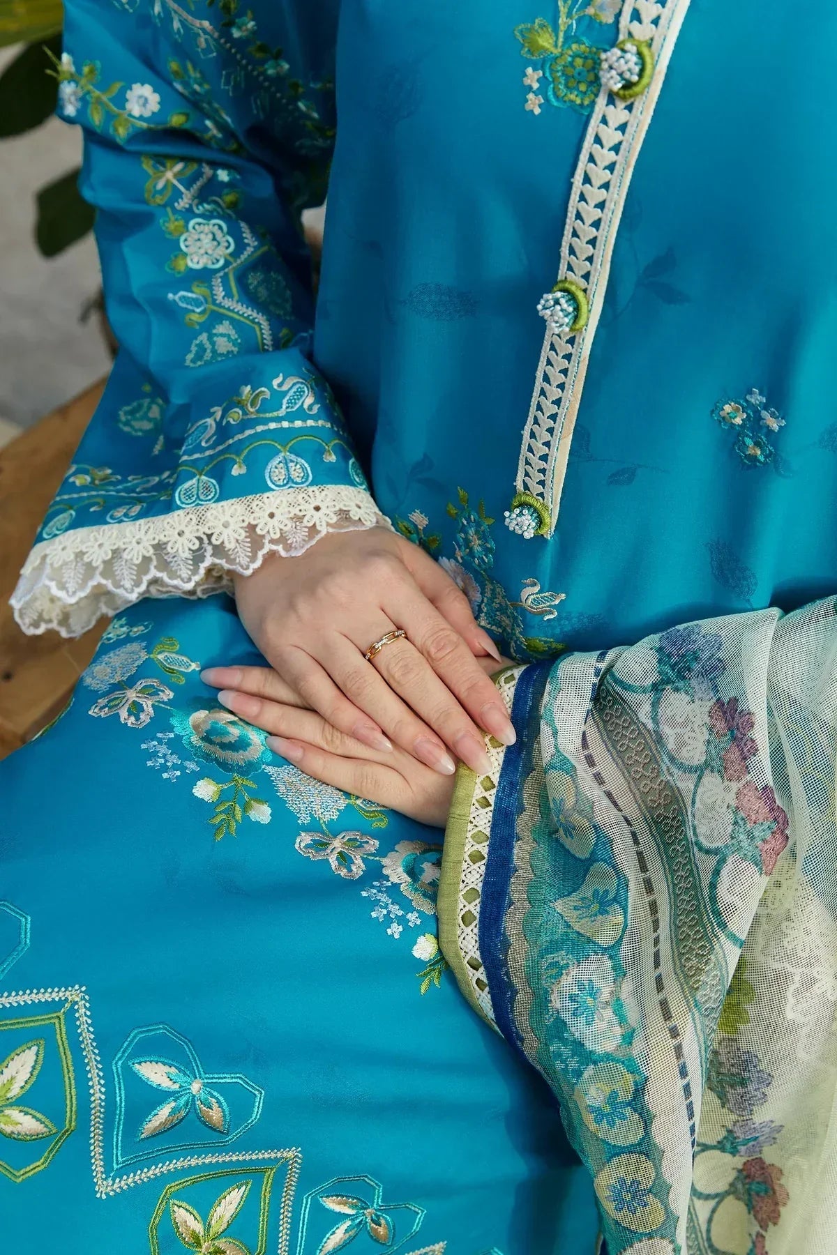 Zara Shahjahan | Coco Lawn 24 | ZOYA-8B -  Zara Shahjahan Luxury - Original Designer Dress - House of Maryam