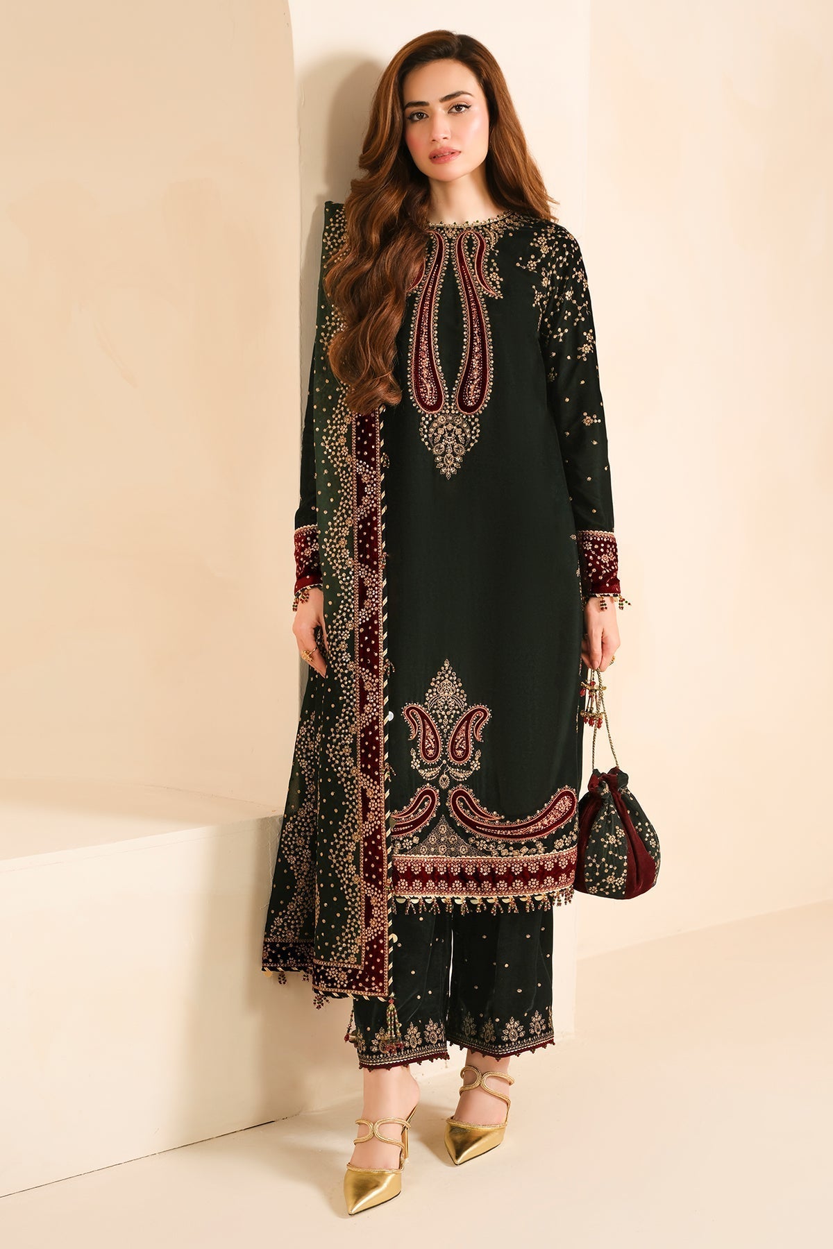 Jazmin | Velvet Edit 24 | Velvet Formal VF-2034 by Designer Jazmin - House of Maryam - Pakistani Designer Ethnic Wear in {{ shop.shopifyCountryName }}