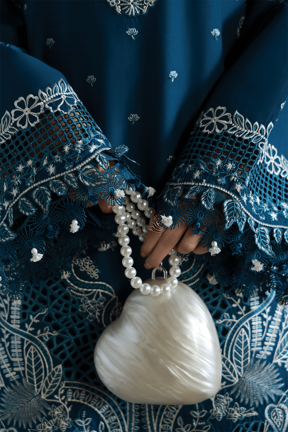 Aabyaan | Saagar Luxury Festive Lawn 26 | INAYA (AL-09)-Brand:Aabyaan-Type:Ladies Clothes-Deep Teal-Lawn-House of Maryam- Buy in UK, USA