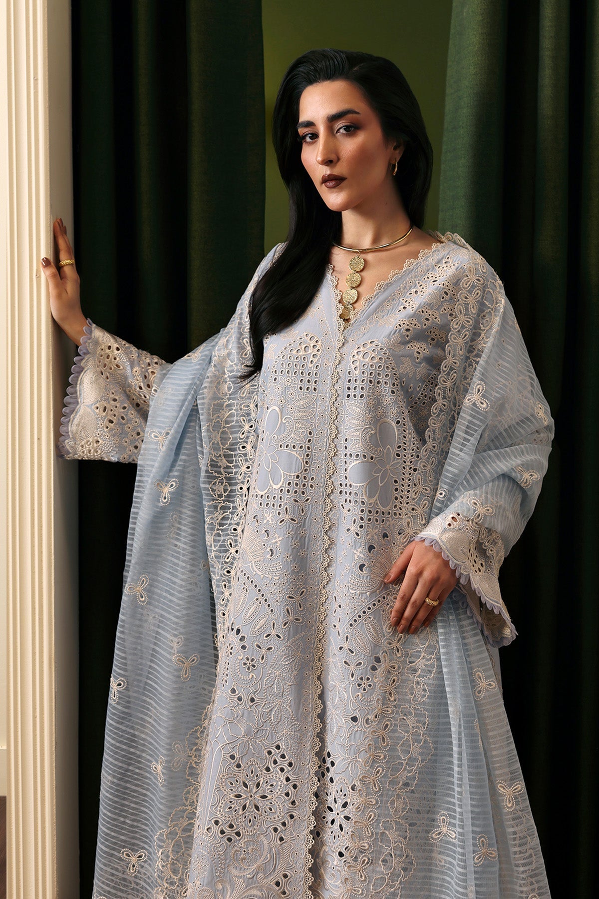 Afrozeh Crimsal sky blue embroidered lawn suit, photo 4