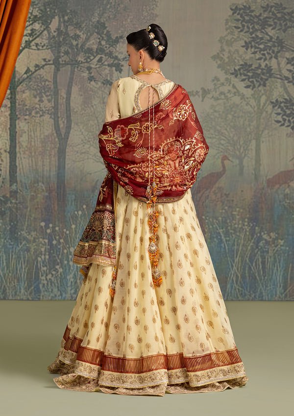 Aik Atelier | Lady Aik 26 | LOOK 03-Brand:Aik Atelier-Type:Ladies Clothes-Ivory Gold-Organza-House of Maryam- Buy in UK, USA