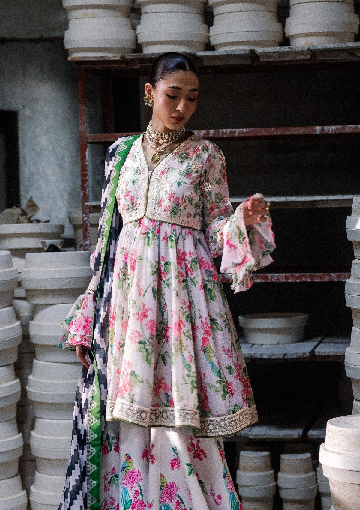 Aik Atelier | Lady Aik 26 | Lady Aik - Look B2610, image 3