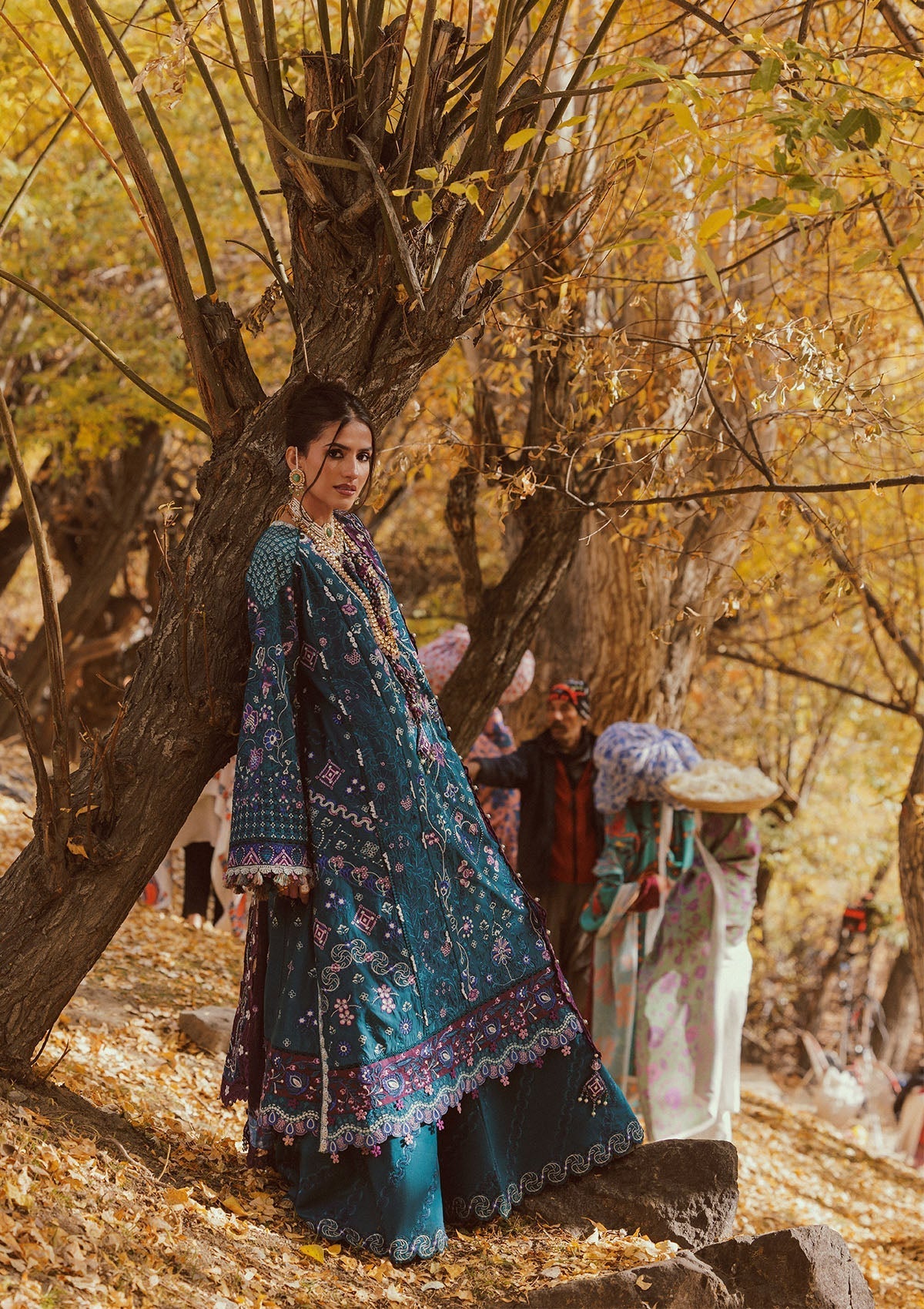 Aik Atelier | Lawn 26 | LOOK 02-4