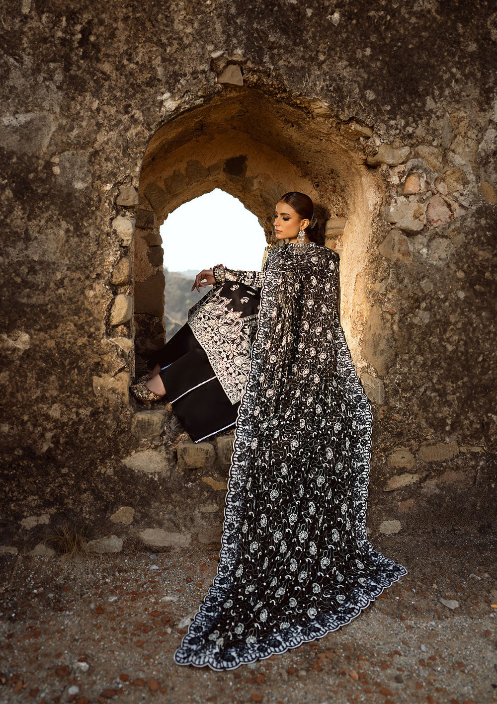 Aik Atelier | Pardes Lawn 24 | LOOK 08 -  Aik Atelier Luxury - Original Designer Dress - House of Maryam