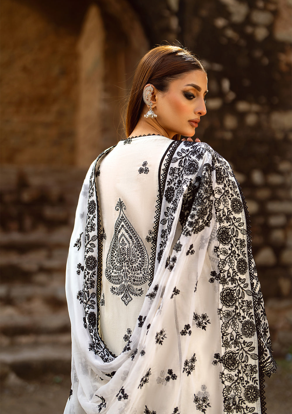 Aik Atelier | Pardes Lawn 24 | LOOK 01 -  Aik Atelier Luxury - Original Designer Dress - House of Maryam