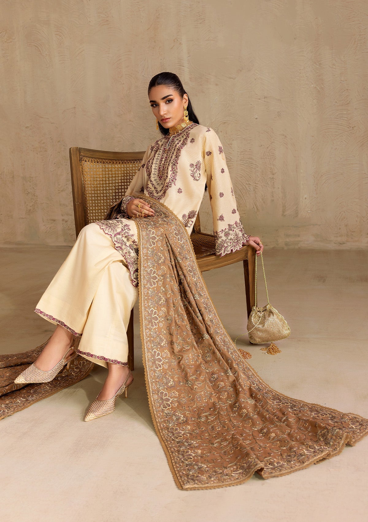Aik Atelier Look 01 embroidered jacquard lawn suit, photo 3