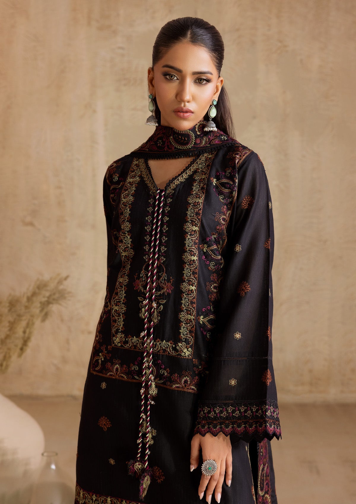 Aik Atelier Look 06 embroidered jacquard lawn suit, photo 5