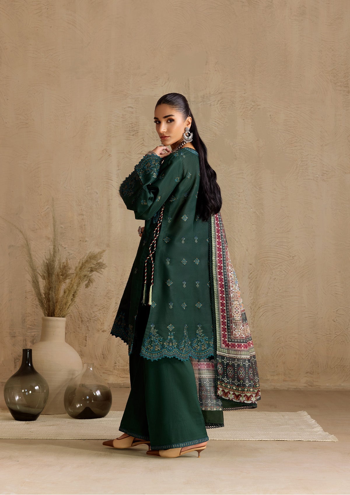 Aik Atelier Look 07 embroidered lawn suit, photo 2