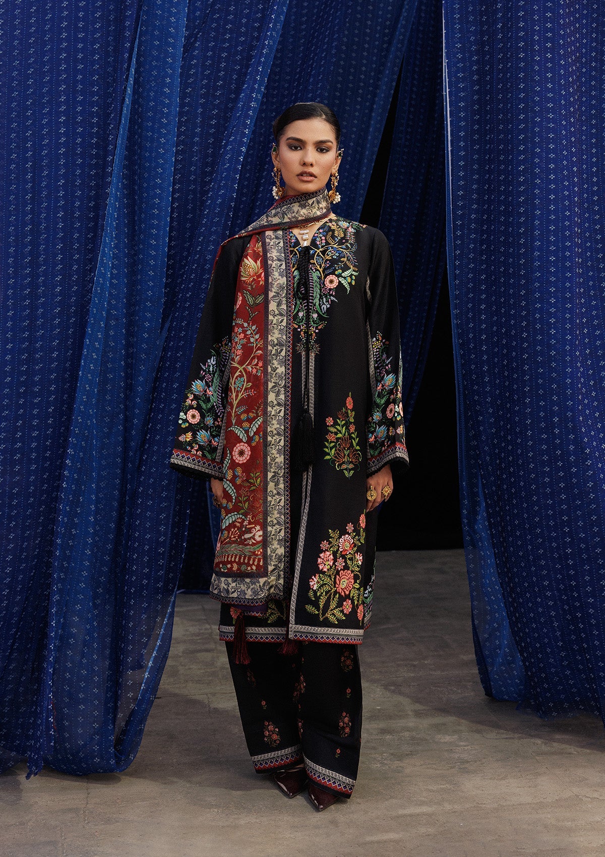 Aik Atelier | Roz Khaddar | AIK ROZ '25 D2 - LOOK 01
