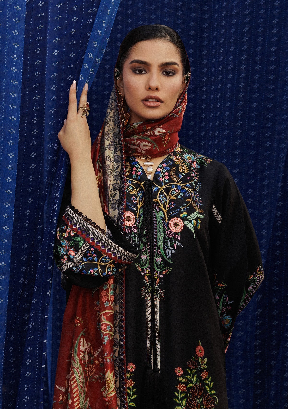 Aik Atelier | Roz Khaddar | AIK ROZ '25 D2 - LOOK 01, image 5