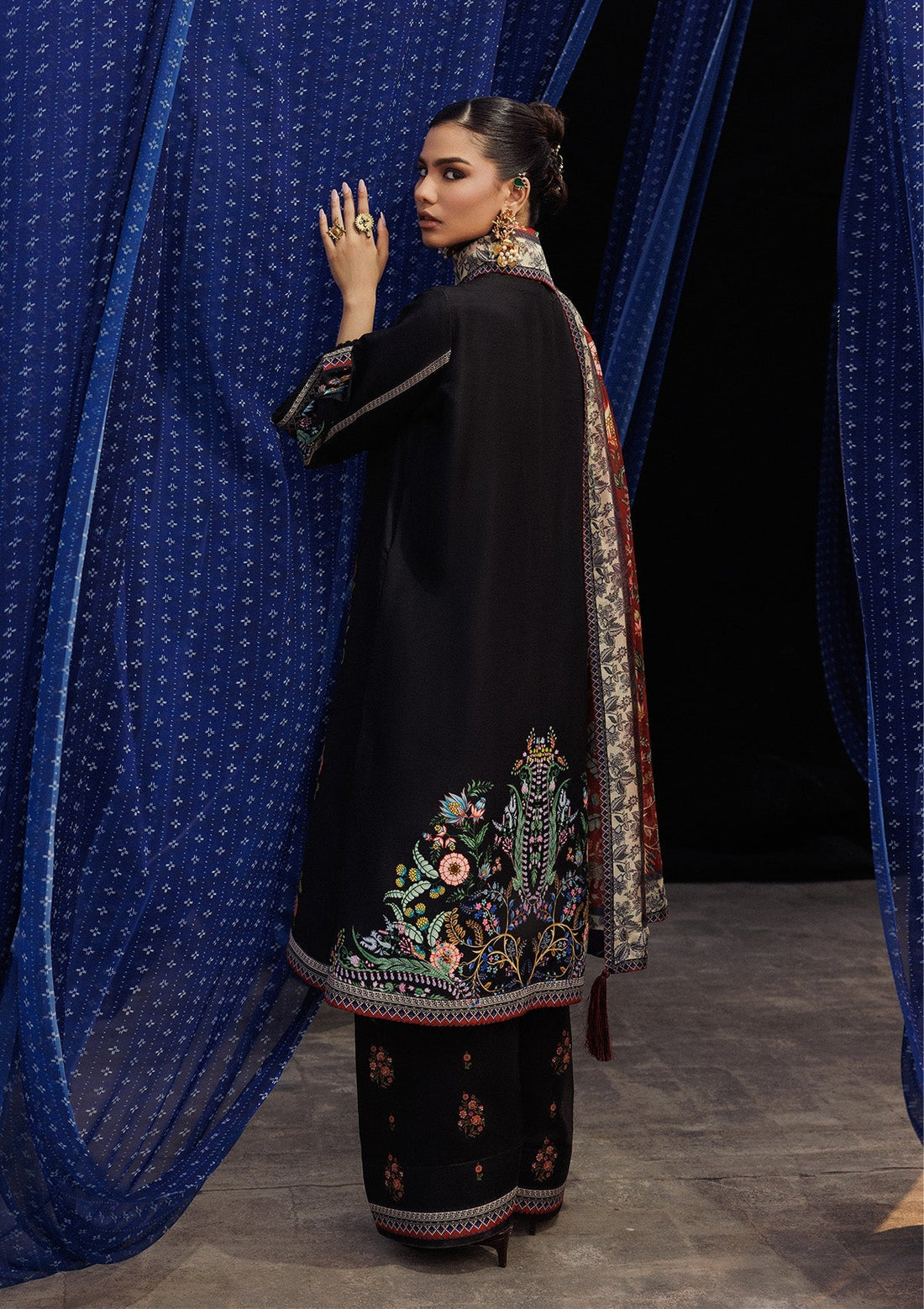 Aik Atelier | Roz Khaddar | AIK ROZ '25 D2 - LOOK 01