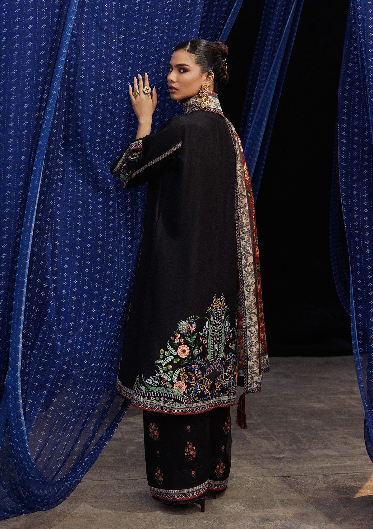 Aik Atelier | Roz Khaddar | AIK ROZ '25 D2 - LOOK 01-2