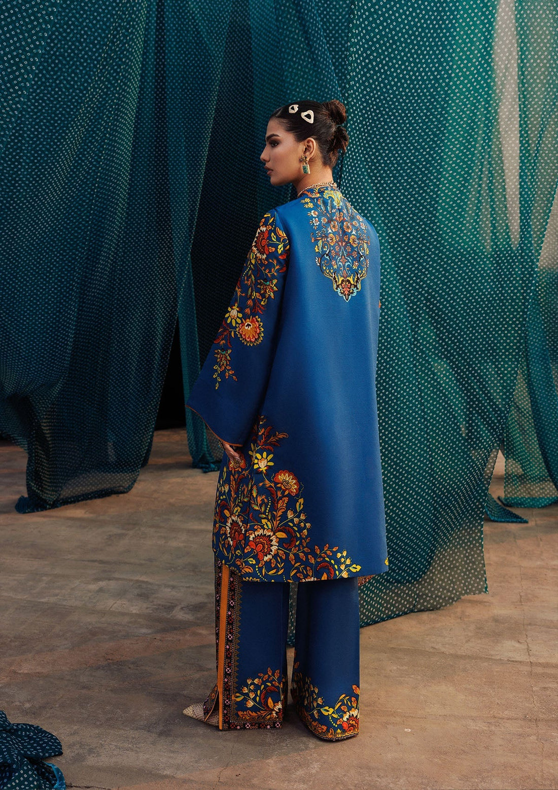 Aik Atelier | Roz Khaddar | AIK ROZ '25 D2 - LOOK 03
