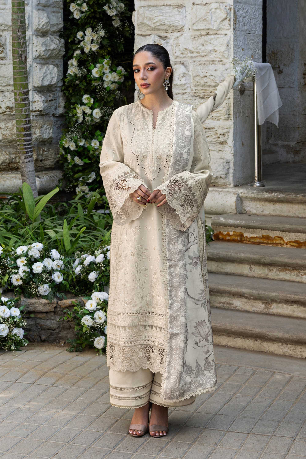 Akbar Aslam | Elaria RTW Lawn 26 | Aurielle-Brand:Akbar Aslam-Type:Ladies Clothes-Ivory-Lawn-House of Maryam- Buy in UK, USA