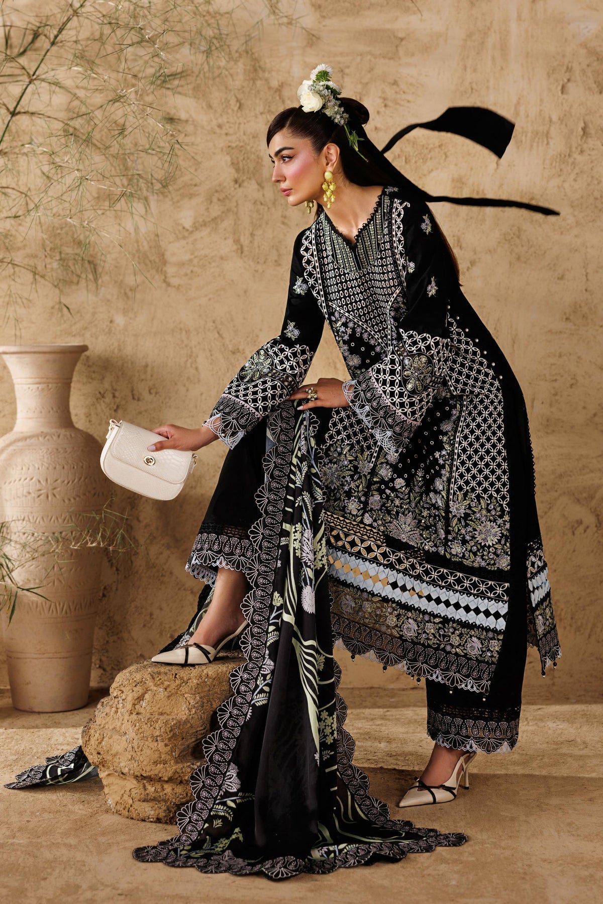 Akbar Aslam | Elea Lawn 26 | Alesse-Brand:Akbar Aslam-Type:Ladies Clothes-Black-Lawn-House of Maryam- Buy in UK, USA