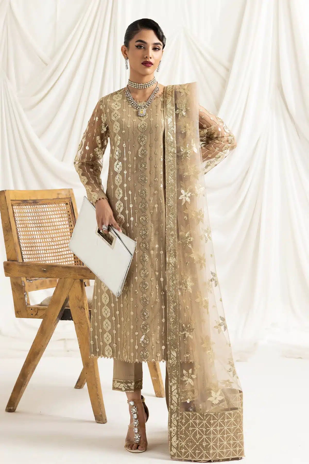 Alizeh | Dua Formals 23 | DUA-V02D01B- AIREEN(IVORY BEIGE)