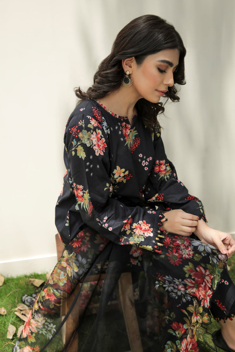 Baroque | Lawn Collection 24 | UF-208