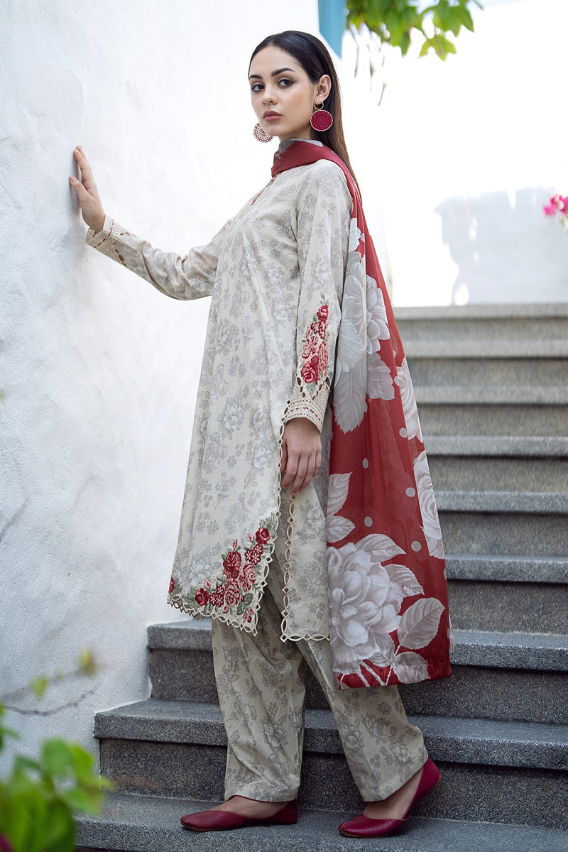 Baroque | Lawn Collection 24 | UF-549 by Designer Baroque - House of Maryam - Pakistani Designer Ethnic Wear in {{ shop.shopifyCountryName }}