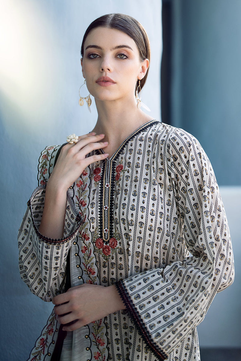 Baroque | Lawn Collection 24 | UF-555 -  Baroque Luxury -  House of Maryam