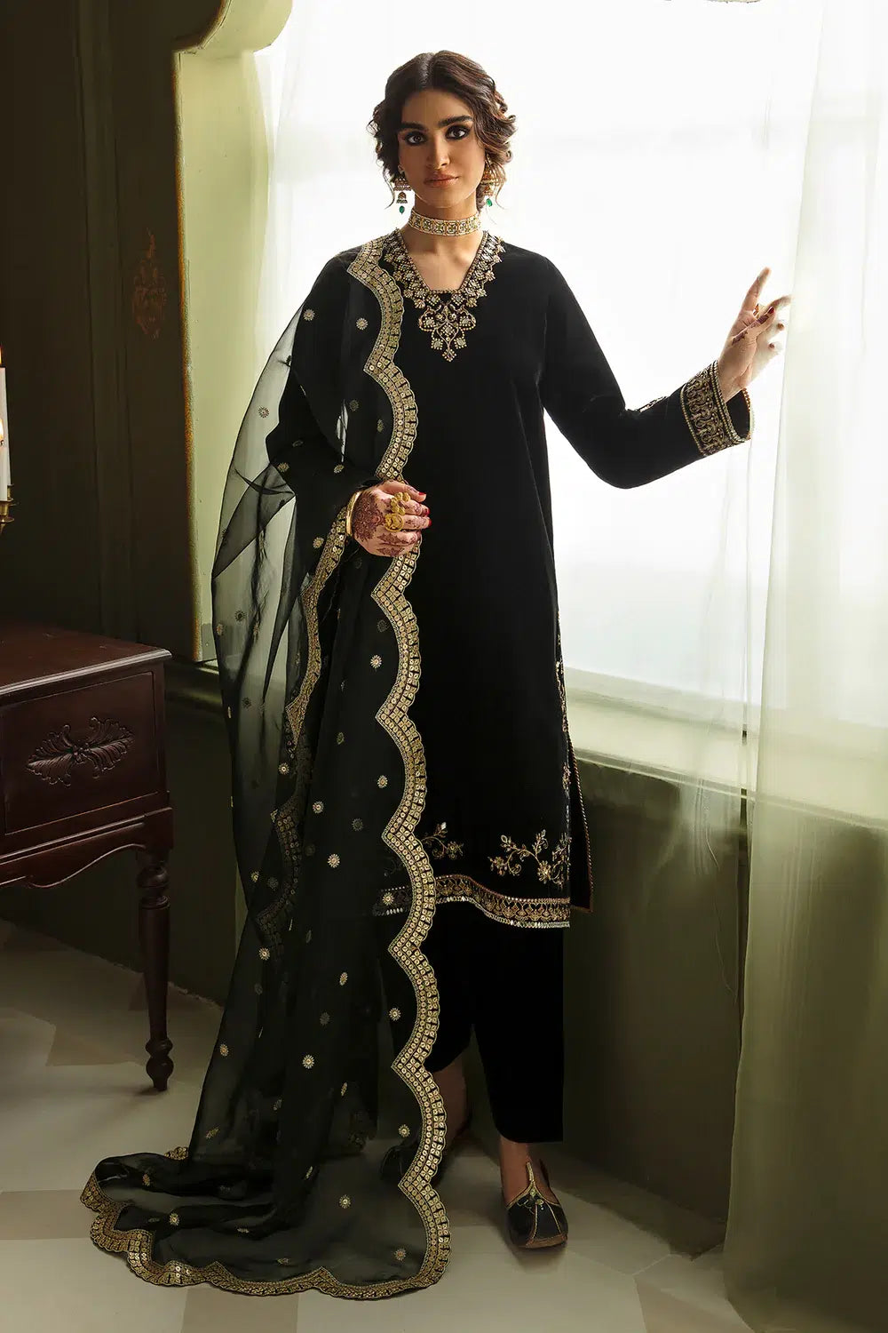 Baroque | Jahanara Luxury Velvet 23 | UF-462 -  Baroque Formal - Original Designer Dress - House of Maryam