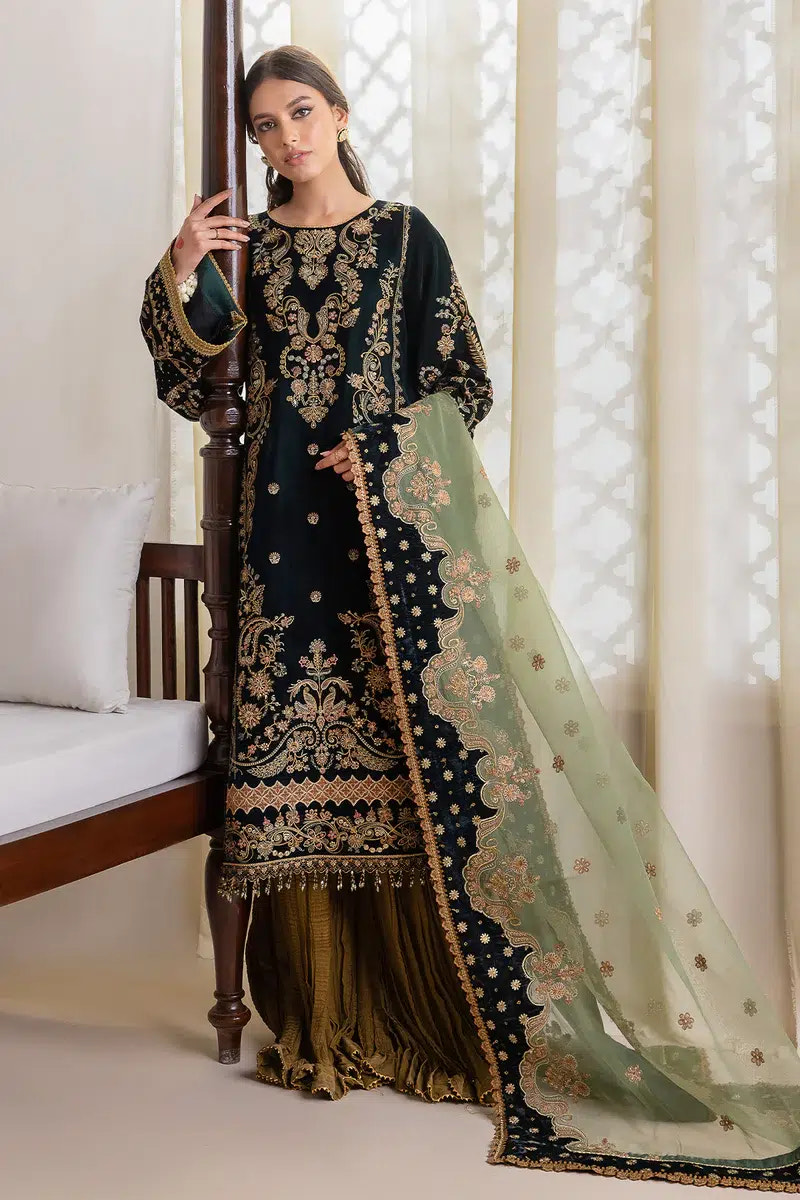 Baroque | Jahanara Luxury Velvet 23 | UF-423 -  Baroque Formal - Original Designer Dress - House of Maryam