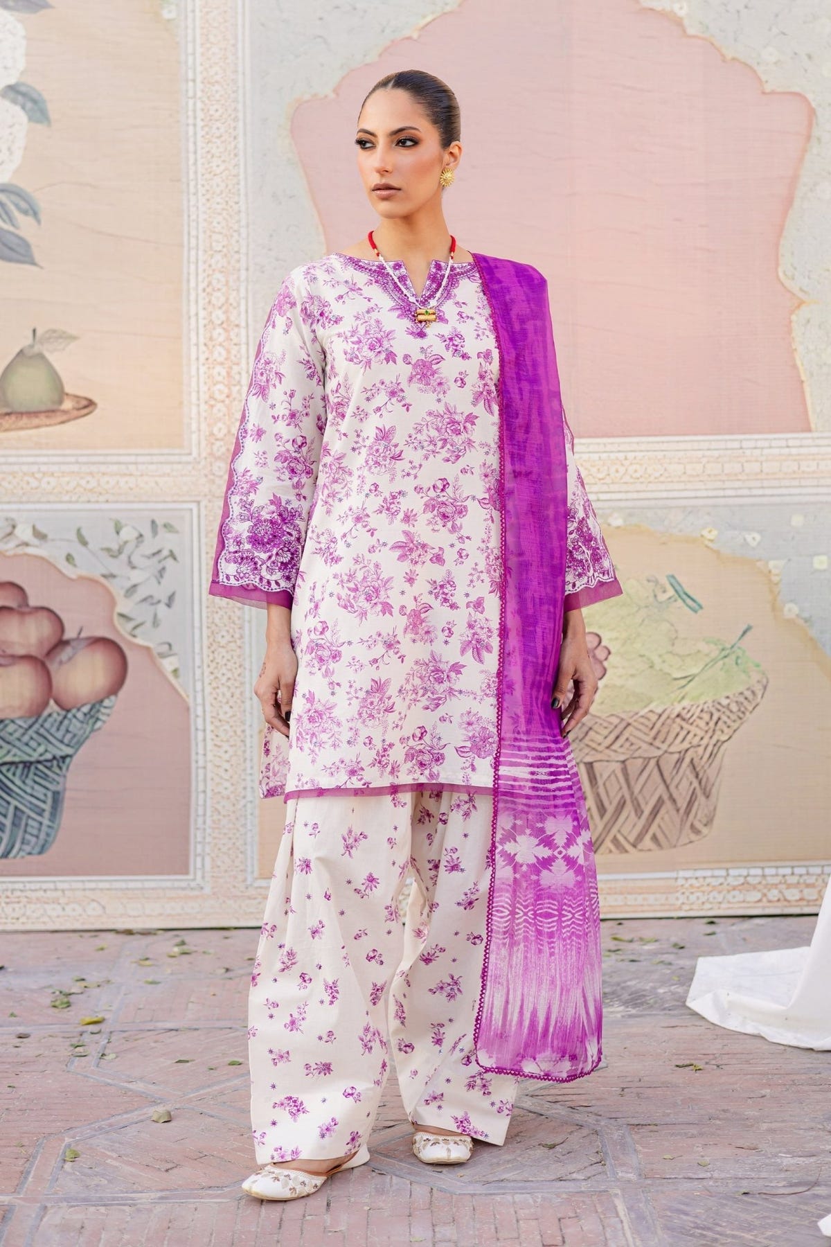 Batik | Chargbagh | Ferbera-Brand:Batik-Type:Ladies Clothes-Off White-Lawn-House of Maryam- Buy in UK, USA