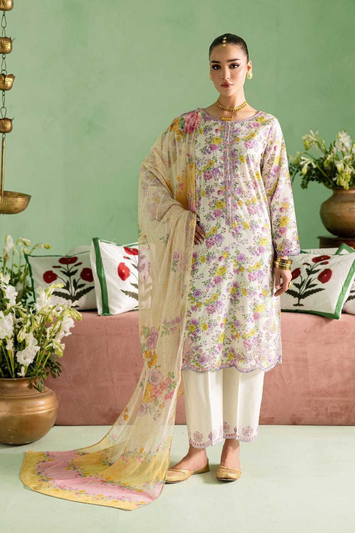 Batik | Chargbagh | Kylie-Brand:Batik-Type:Ladies Clothes-Off White-Lawn-House of Maryam- Buy in UK, USA
