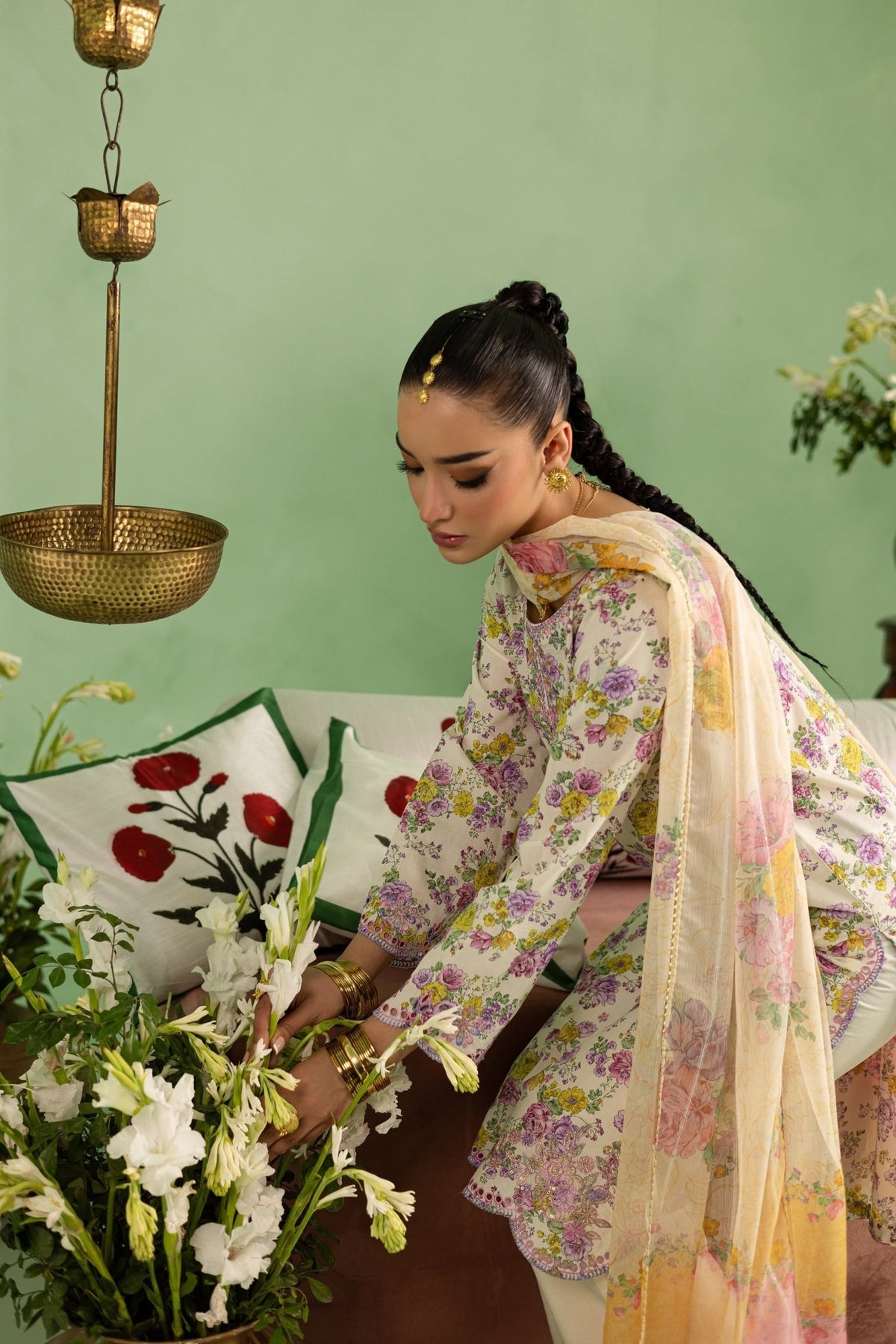 Batik | Chargbagh | Kylie-Brand:Batik-Type:Ladies Clothes-Off White-Lawn-House of Maryam- Buy in UK, USA