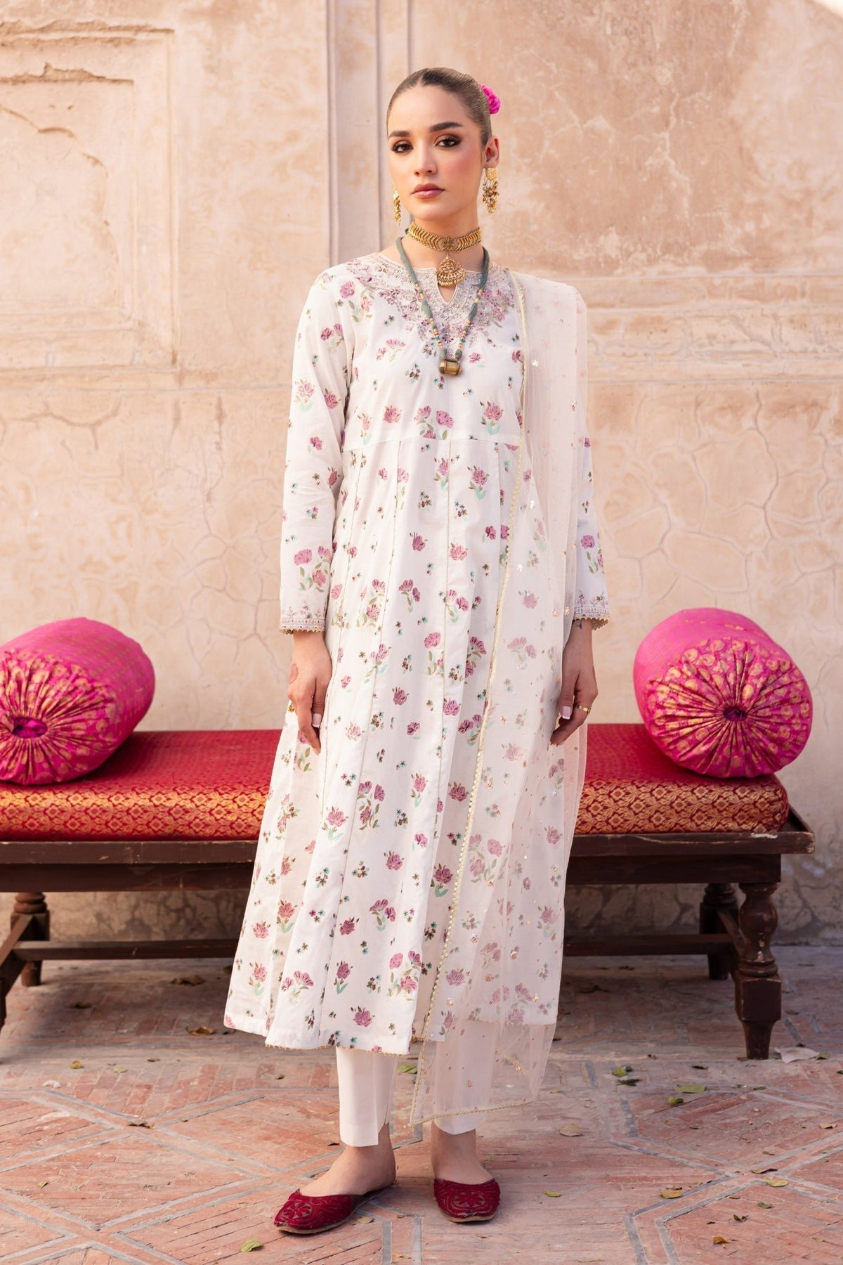 Batik | Chargbagh | Nayab-Brand:Batik-Type:Ladies Clothes-White-Lawn-House of Maryam- Buy in UK, USA