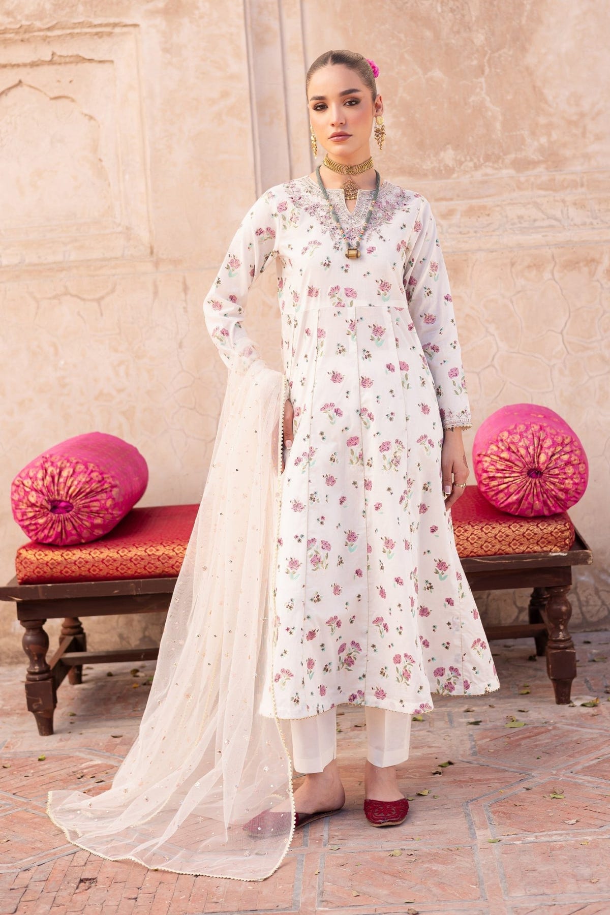 Batik | Chargbagh | Nayab-Brand:Batik-Type:Ladies Clothes-White-Lawn-House of Maryam- Buy in UK, USA