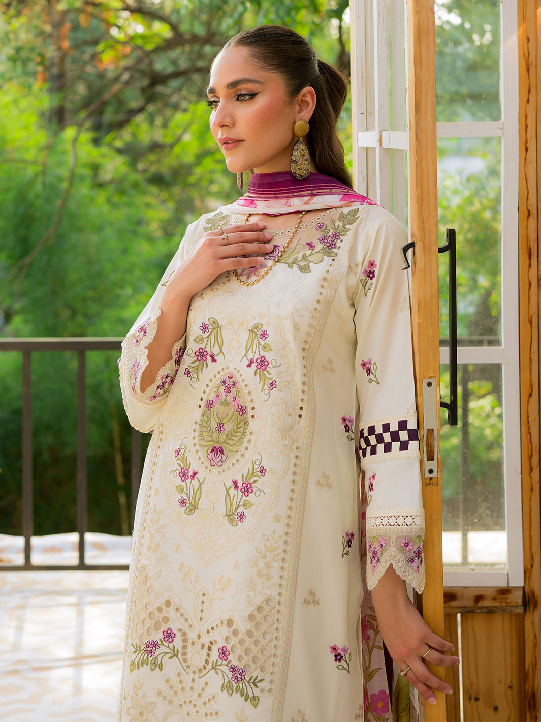 Mahnur | Bella Lawn 24 | BL - 04 -  Mahnur Luxury -  House of Maryam