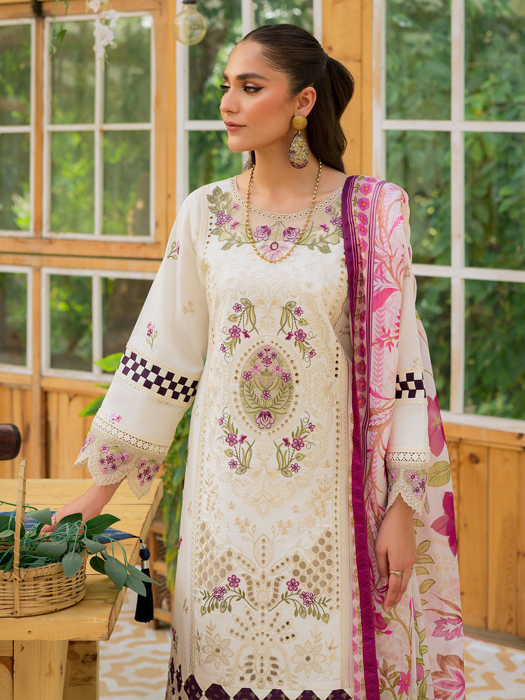 Mahnur | Bella Lawn 24 | BL - 04 -  Mahnur Luxury - Original Designer Dress - House of Maryam